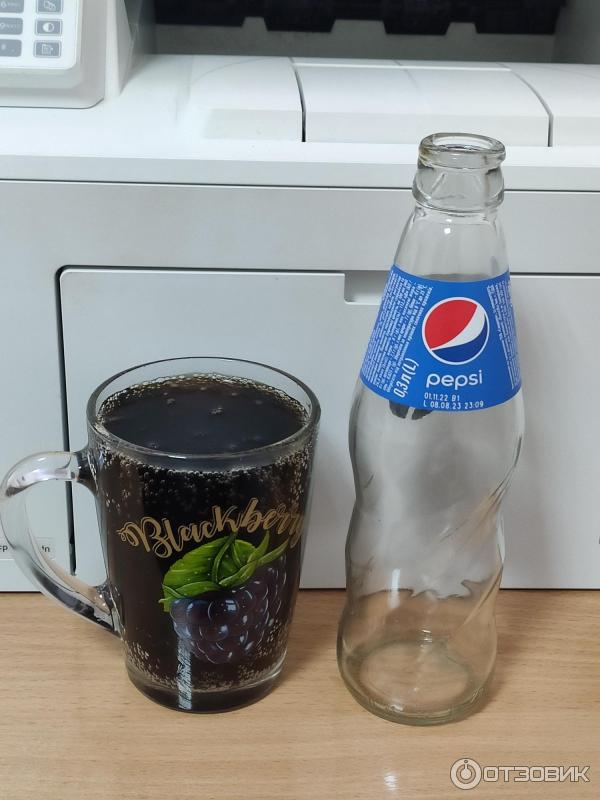 Газированный напиток Pepsi cola фото