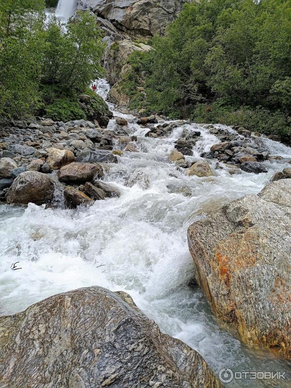 Алибекский водопад (Россия, Карачаево-Черкесия)