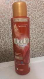 Гель для стирки Woolite Premium Color фото