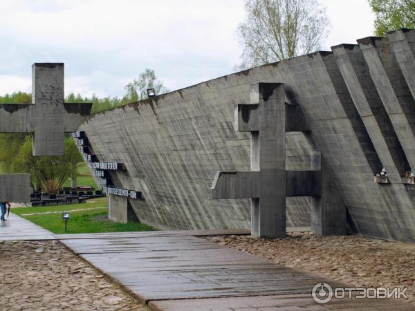 Мемориальный комплекс Хатынь (Беларусь, Минская область) фото