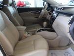 Автомобиль Nissan X-Trail внедорожник фото