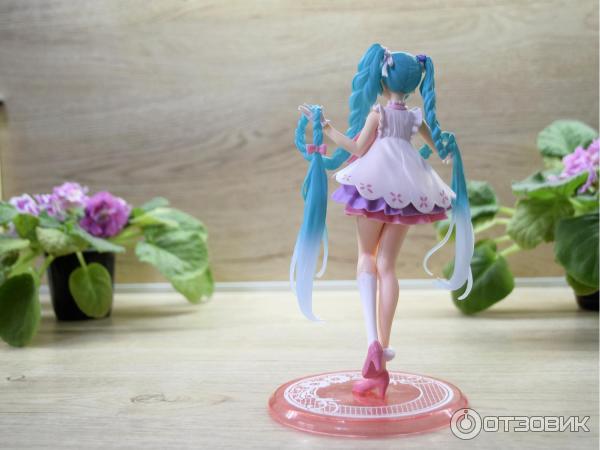 Bandai Аниме фигурка Хатсуне Мику (Hatsune Miku) Рапунцель (с косами)