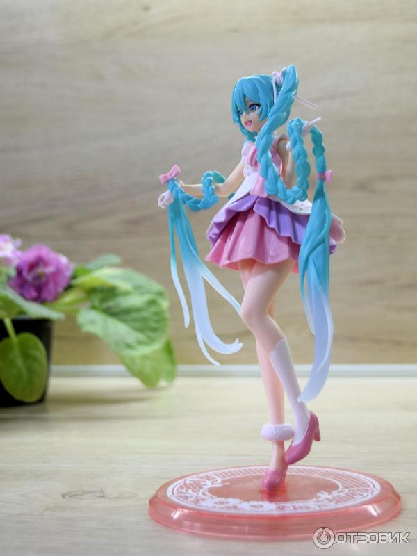 Bandai Аниме фигурка Хатсуне Мику (Hatsune Miku) Рапунцель (с косами)