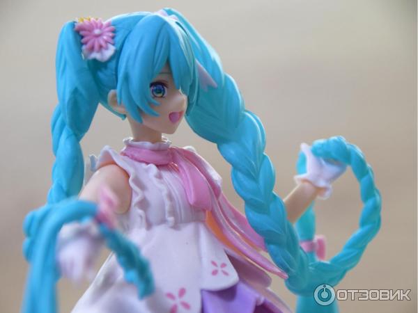 Bandai Аниме фигурка Хатсуне Мику (Hatsune Miku) Рапунцель (с косами)