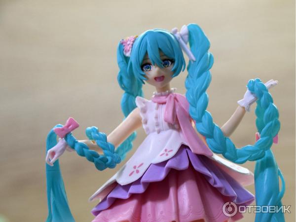 Bandai Аниме фигурка Хатсуне Мику (Hatsune Miku) Рапунцель (с косами)