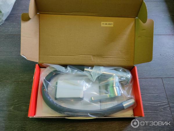 Распаковка смеситель для кухни Esko CR 519 B с гибким элементом