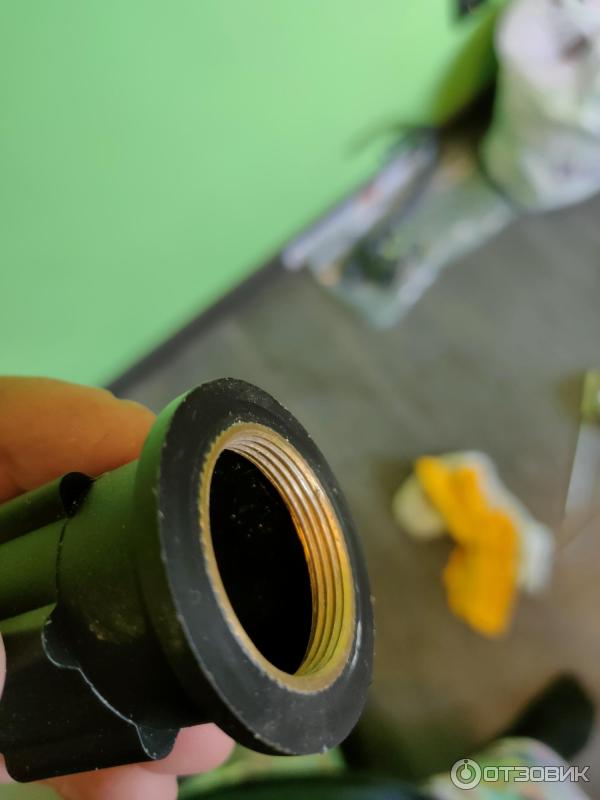 Резьба смесителя для кухни Esko CR 519 B с гибким элементом