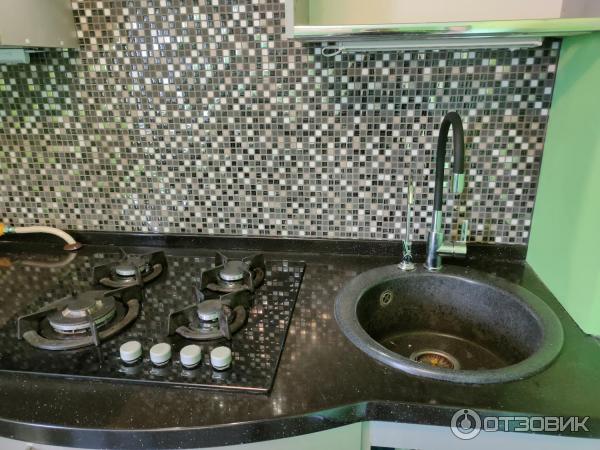 Внешний вид смесителя для кухни Esko CR 519 B с гибким элементом