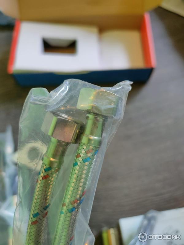 Гайки смесителя для кухни Esko CR 519 B с гибким элементом