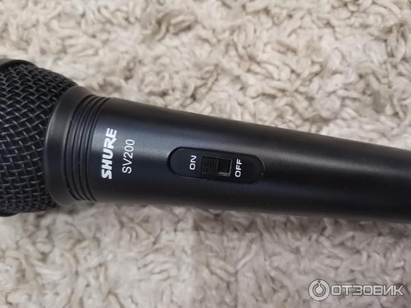 Вокальный микрофон Shure SV200 фото