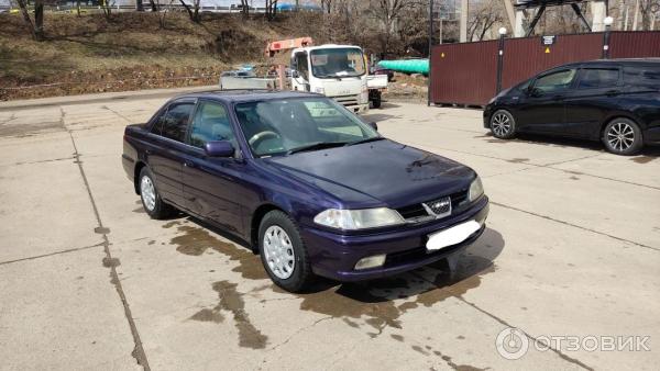 Автомобиль Toyota Carina седан (1999) фото