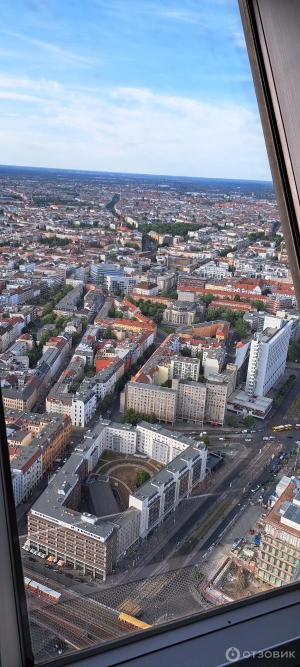 Берлинская телебашня (Германия, Берлин) фото