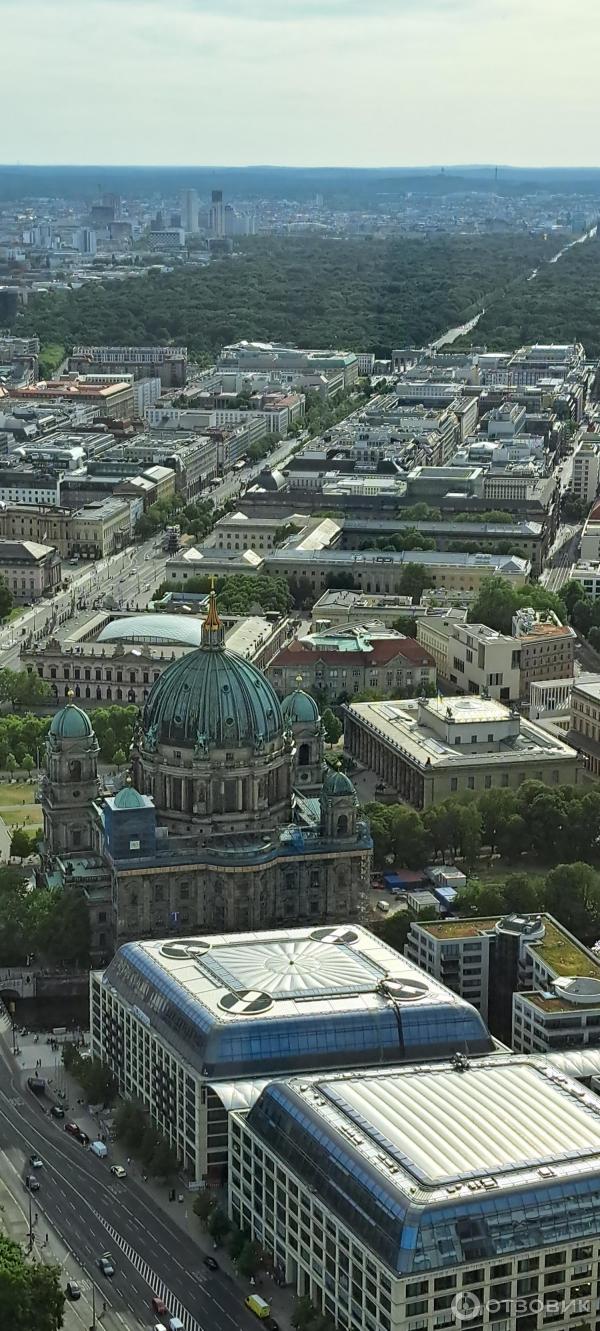 Берлинская телебашня (Германия, Берлин) фото