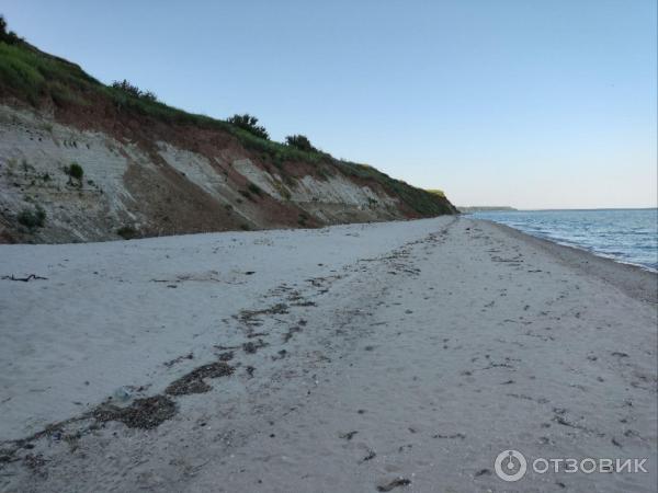 Дикий пляж в окрестностях