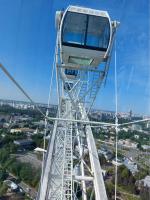 Колесо обозрения "Солнце Москвы" на территории ВДНХ (Россия, Москва) фото