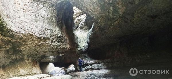 Салтинский подземный водопад (Россия, Дагестан) фото