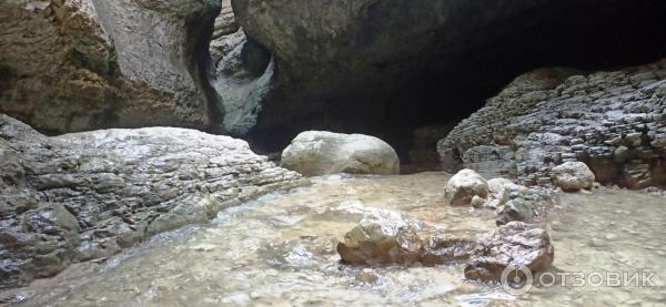 Салтинский подземный водопад (Россия, Дагестан) фото