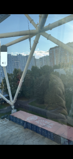 Колесо обозрения "Солнце Москвы" на территории ВДНХ (Россия, Москва) фото