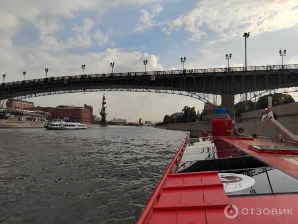 Прогулки на теплоходе City Sightseeing по Москве-реке (Россия, Москва) фото