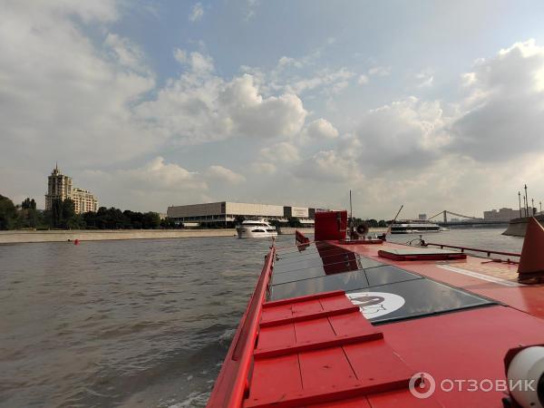 Прогулки на теплоходе City Sightseeing по Москве-реке (Россия, Москва) фото