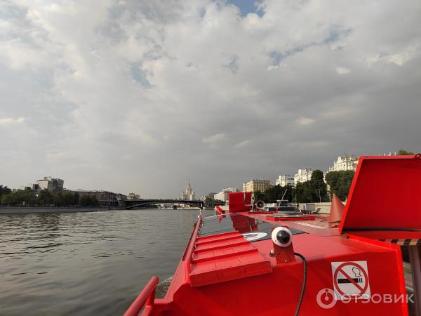 Прогулки на теплоходе City Sightseeing по Москве-реке (Россия, Москва) фото