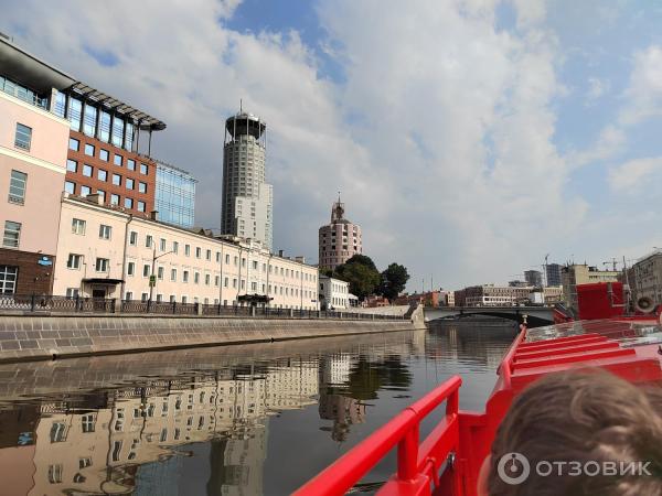 Прогулки на теплоходе City Sightseeing по Москве-реке (Россия, Москва) фото