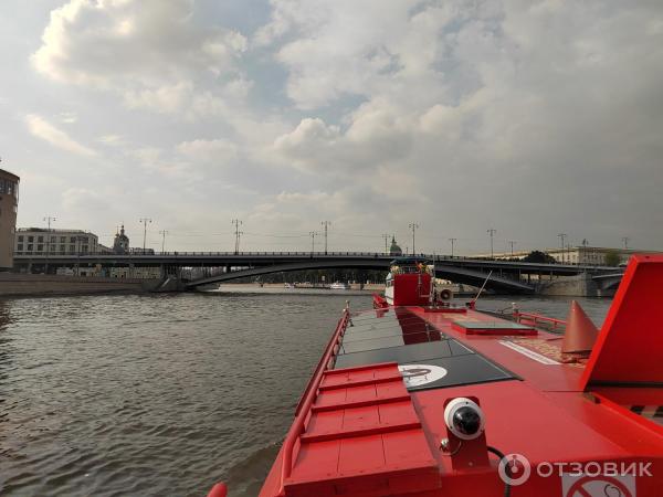 Прогулки на теплоходе City Sightseeing по Москве-реке (Россия, Москва) фото