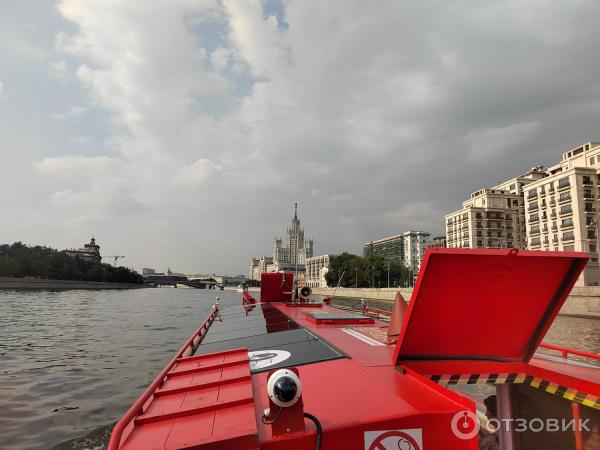 Прогулки на теплоходе City Sightseeing по Москве-реке (Россия, Москва) фото