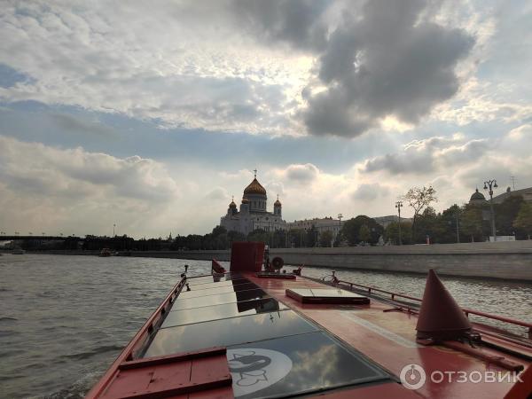 Прогулки на теплоходе City Sightseeing по Москве-реке (Россия, Москва) фото