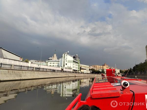 Прогулки на теплоходе City Sightseeing по Москве-реке (Россия, Москва) фото