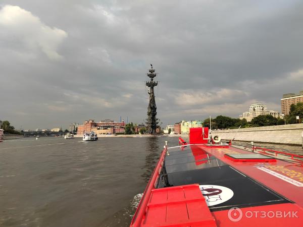 Прогулки на теплоходе City Sightseeing по Москве-реке (Россия, Москва) фото