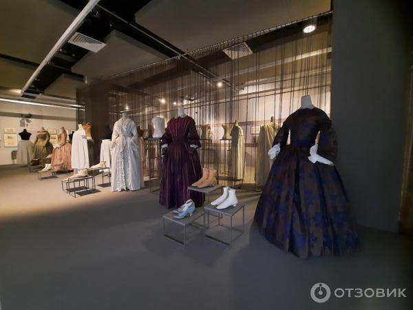 Выставка Век 19-й. Изменчивая мода. От ампира до модерна в музейно-выставочном центре Рабочий и Колхозница (Россия, Москва) фото