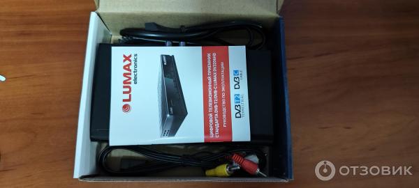 Приставка для цифрового ТВ Lumax DV3206 HD