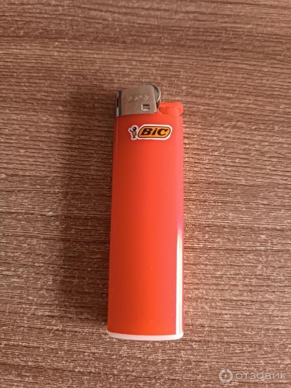 Зажигалка BIC фото