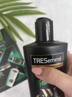 Шампунь TRESemme Curls&Waves "Стоп пушистость" для кудрявых и пушистых волос фото