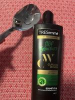 Шампунь TRESemme Curls&Waves "Стоп пушистость" для кудрявых и пушистых волос фото