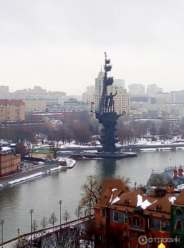 Смотровая площадка храма Христа Спасителя (Россия, Москва) фото