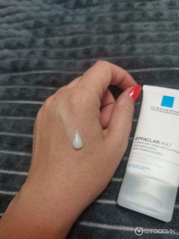 Увлажняющая эмульсия для лица La Roche-Posay Effaclar Mat фото