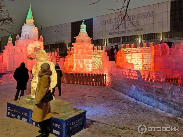 Вднх выставка ледяных скульптур в москве 2024. Ледяные скульптуры. Ледовые скульптуры. Ледовые скульптуры в Москве. Ледовые фигуры в Москве 2023.