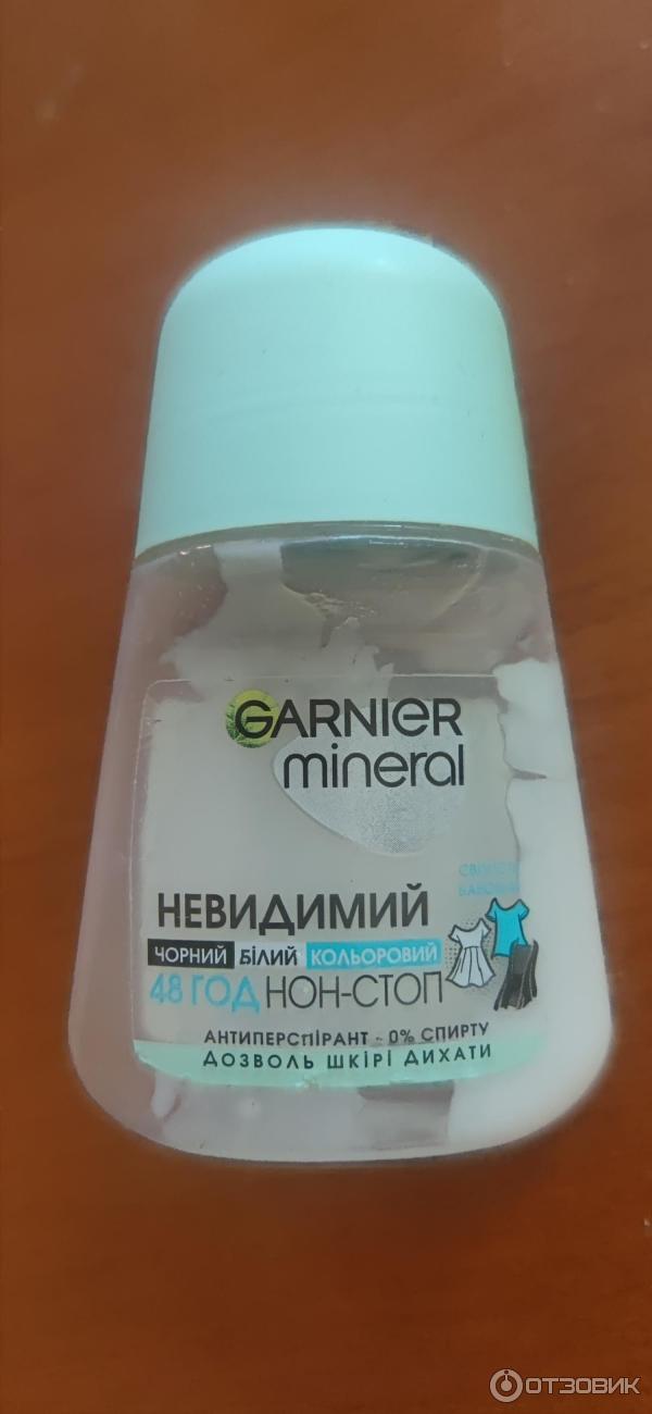 Шариковый GARNIER mineral невидимый против влажности 48 ч. нон стоп без белых следов фото