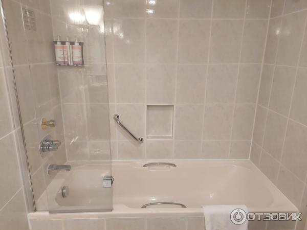 Отель Movenpick Grand Al Bustan Dubai фото