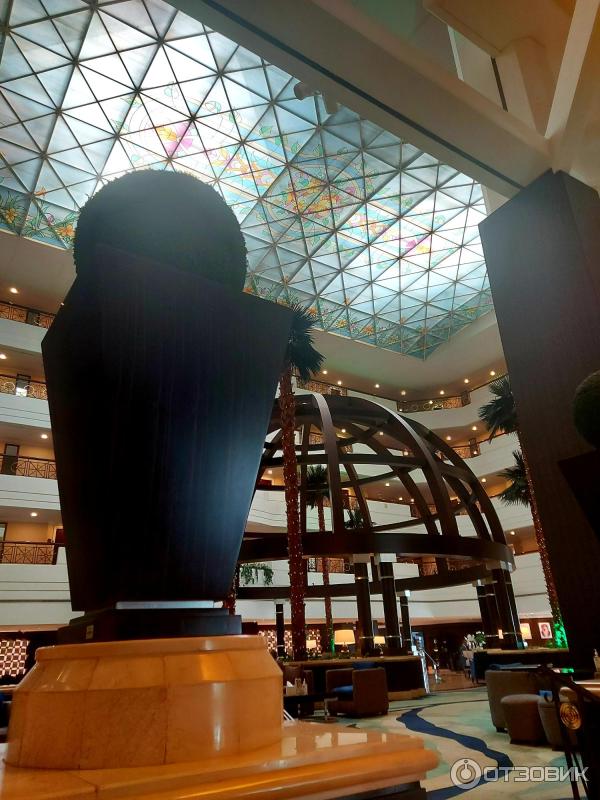 Отель Movenpick Grand Al Bustan Dubai фото
