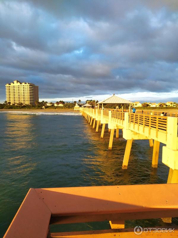 Juno Beach Park Fishing Pier