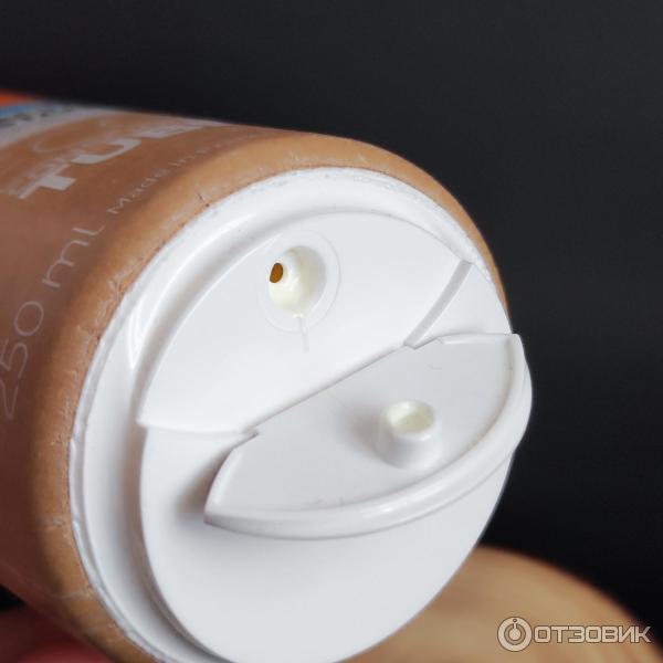 Солнцезащитное увлажняющее молочко для лица и тела La Roche-Posay Anthelios SPF 50 фото