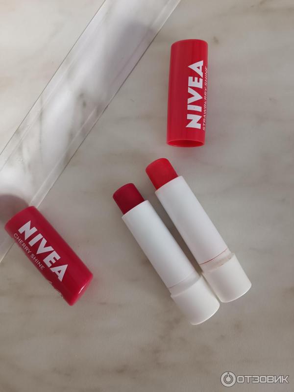 Отзыв о Бальзам Nivea "Вишневое сияние" | Вишня VS клубника.