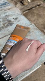 Солнцезащитное увлажняющее молочко для лица и тела La Roche-Posay Anthelios SPF 50 фото