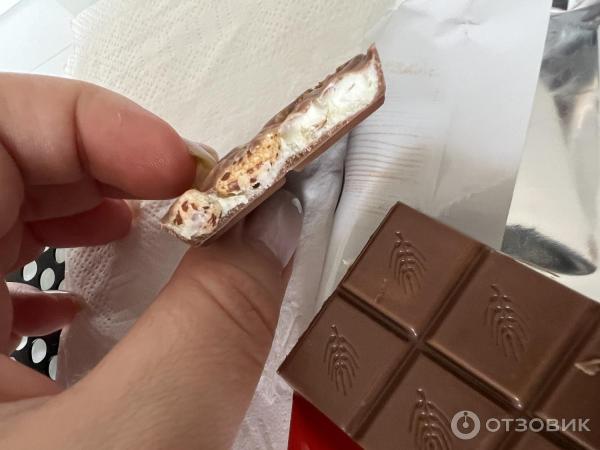 Шоколад молочный Kinder Chocolate со злаками фото