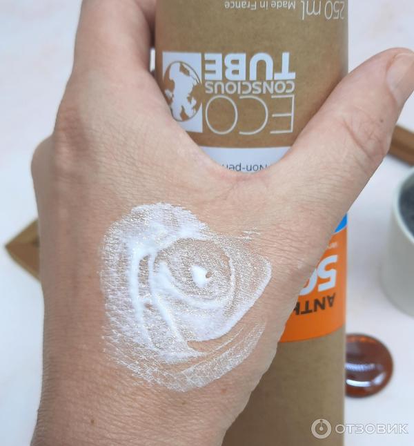 Солнцезащитное увлажняющее молочко для лица и тела La Roche-Posay Anthelios SPF 50 фото