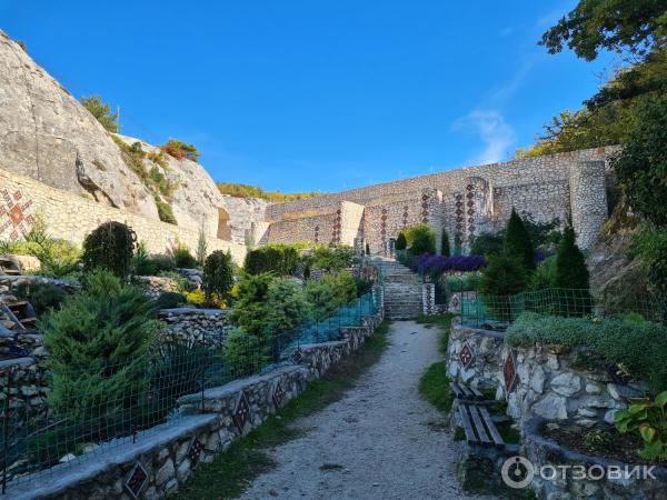 Пещерный город Качи-Кальон (Крым, Бахчисарай) фото