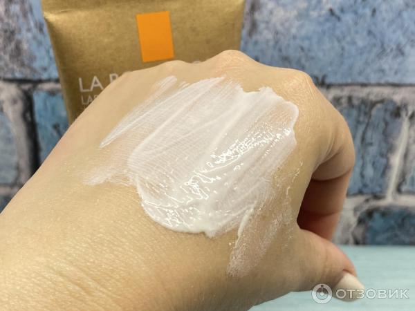 Солнцезащитное увлажняющее молочко для лица и тела La Roche-Posay Anthelios SPF 50 фото